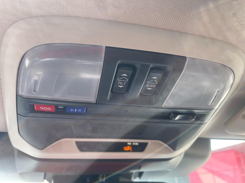 Subaru Crosstrek Vehicle Image 33