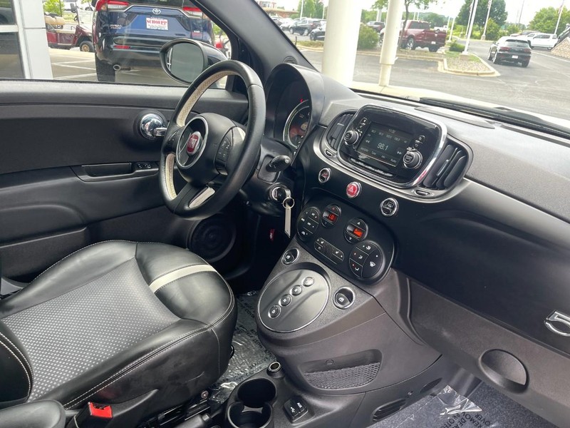 FIAT 500e Vehicle Image 09