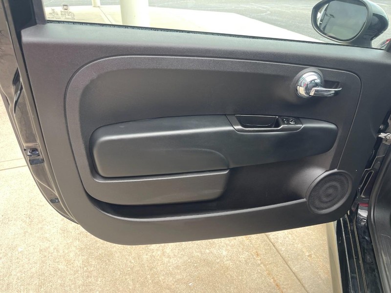 FIAT 500e Vehicle Image 15