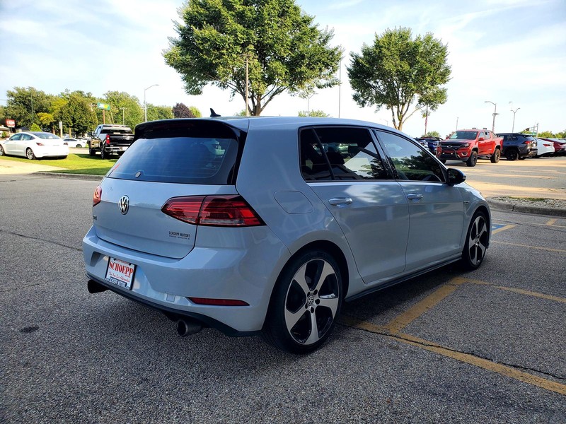Volkswagen Golf GTI Vehicle Image 05