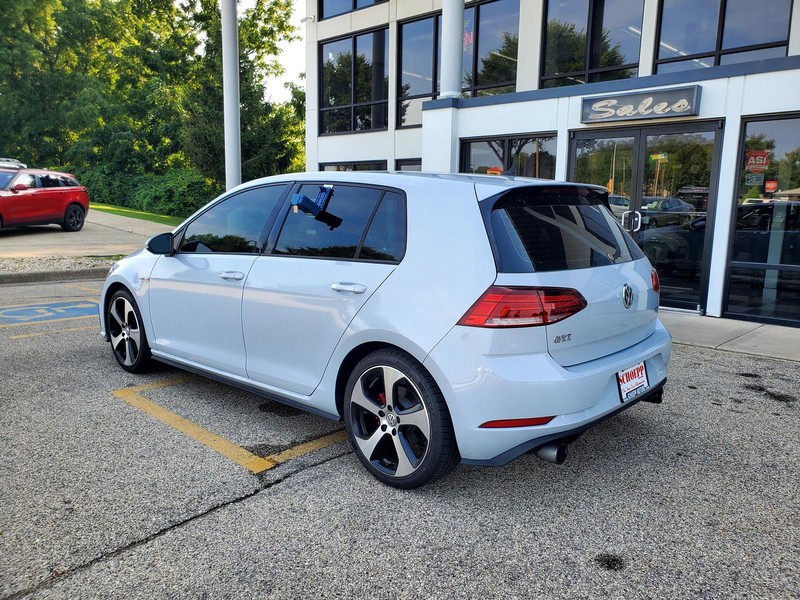 Volkswagen Golf GTI Vehicle Image 07