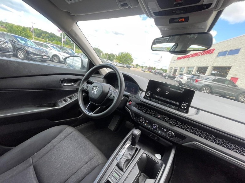 Honda Accord Sedan Vehicle Image 07