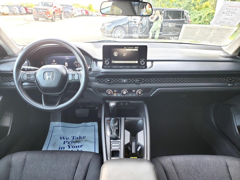 Honda Accord Sedan Vehicle Image 08