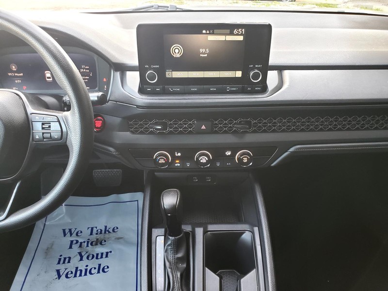 Honda Accord Sedan Vehicle Image 10