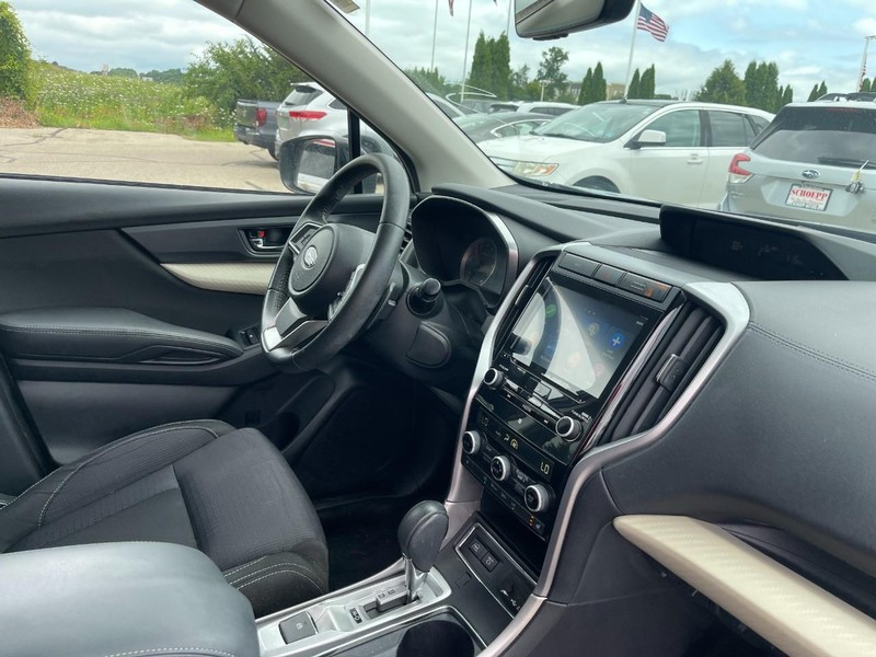 Subaru Ascent Vehicle Image 02