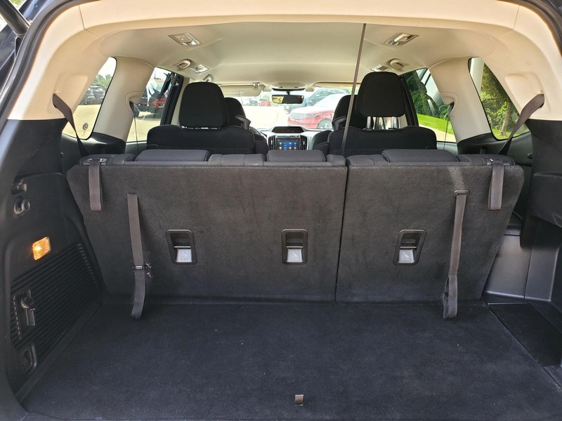 Subaru Ascent Vehicle Image 17