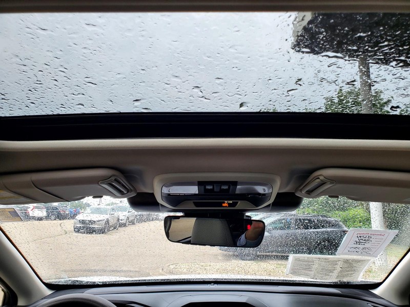 Subaru Crosstrek Vehicle Image 12