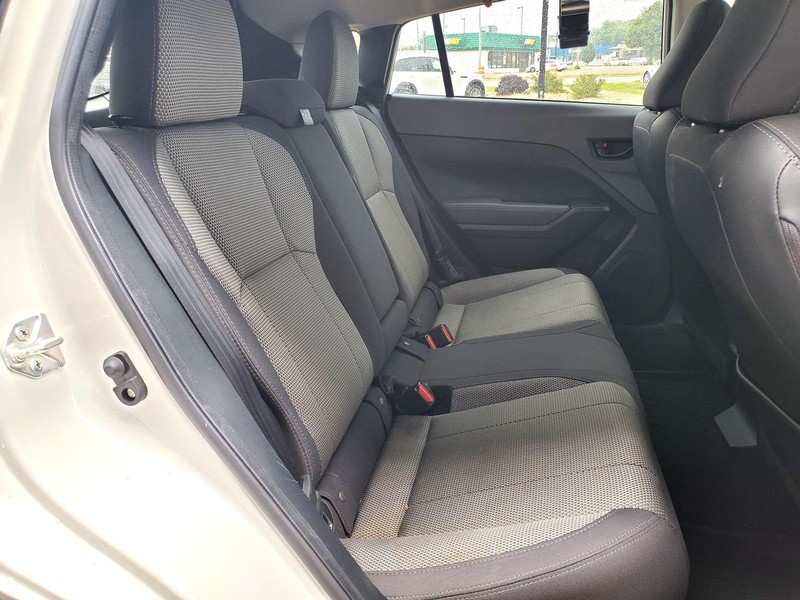 Subaru Crosstrek Vehicle Image 15