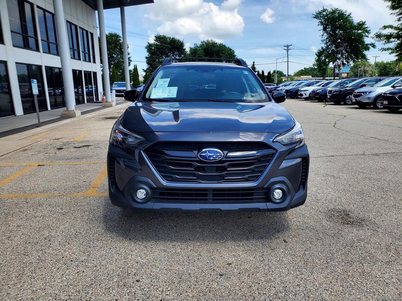 Subaru Outback Vehicle Image 02
