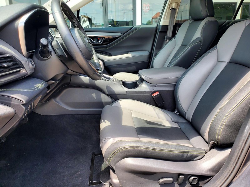 Subaru Outback Vehicle Image 13