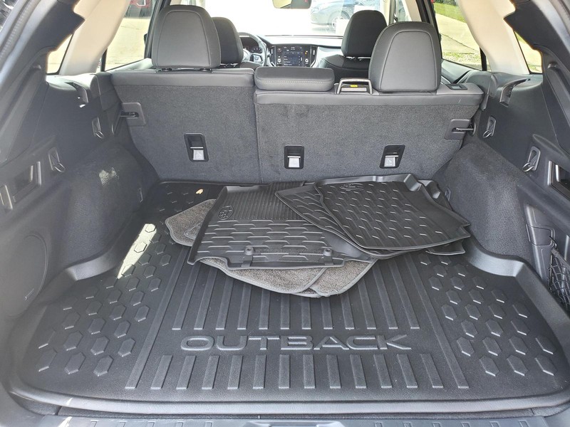 Subaru Outback Vehicle Image 17
