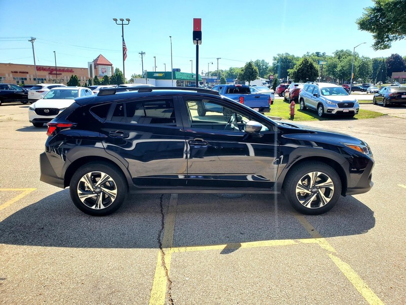 Subaru Crosstrek Vehicle Image 04
