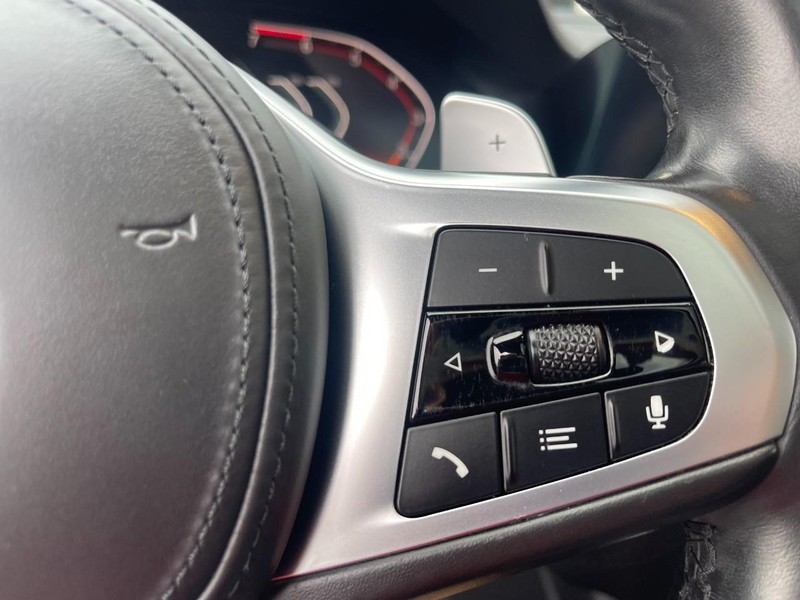 BMW 3 Series Vehicle Image 26