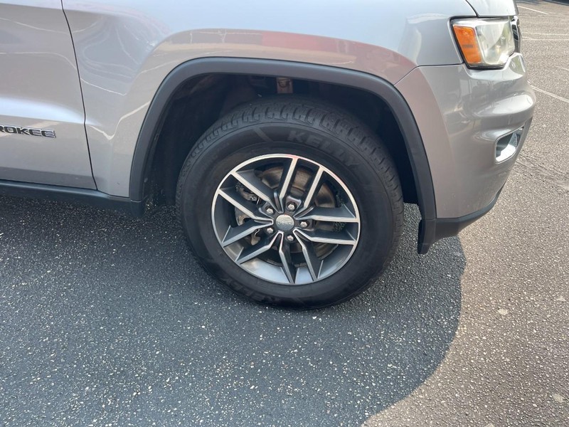 Jeep Grand Cherokee Vehicle Image 07