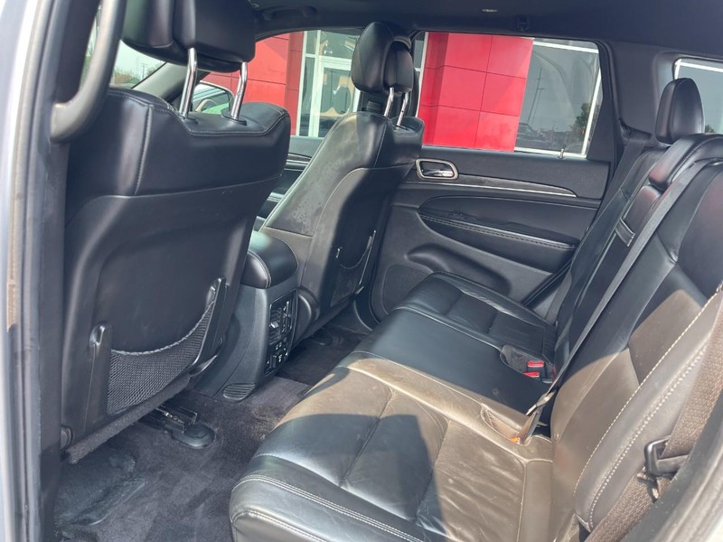 Jeep Grand Cherokee Vehicle Image 20