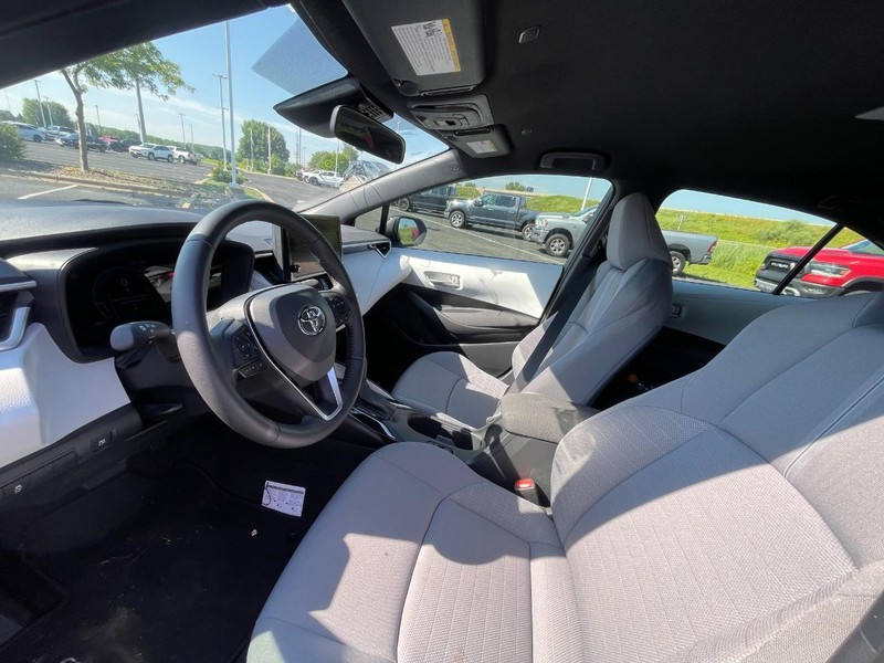 Toyota Corolla Vehicle Image 05