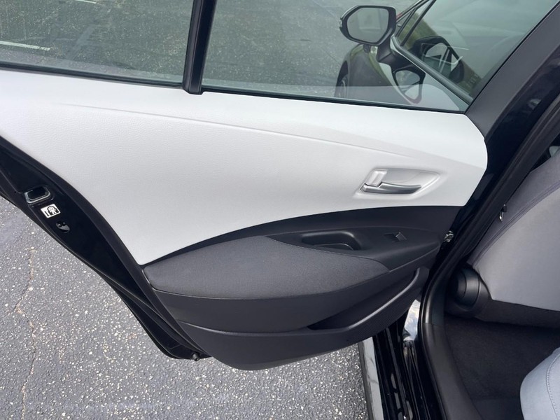 Toyota Corolla Vehicle Image 17