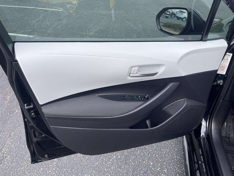 Toyota Corolla Vehicle Image 19