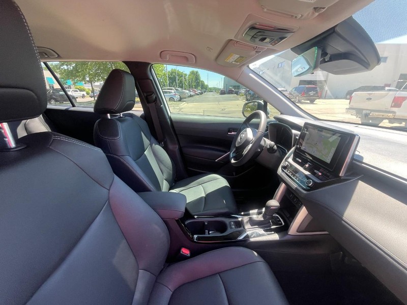 Toyota Corolla Cross Vehicle Image 03