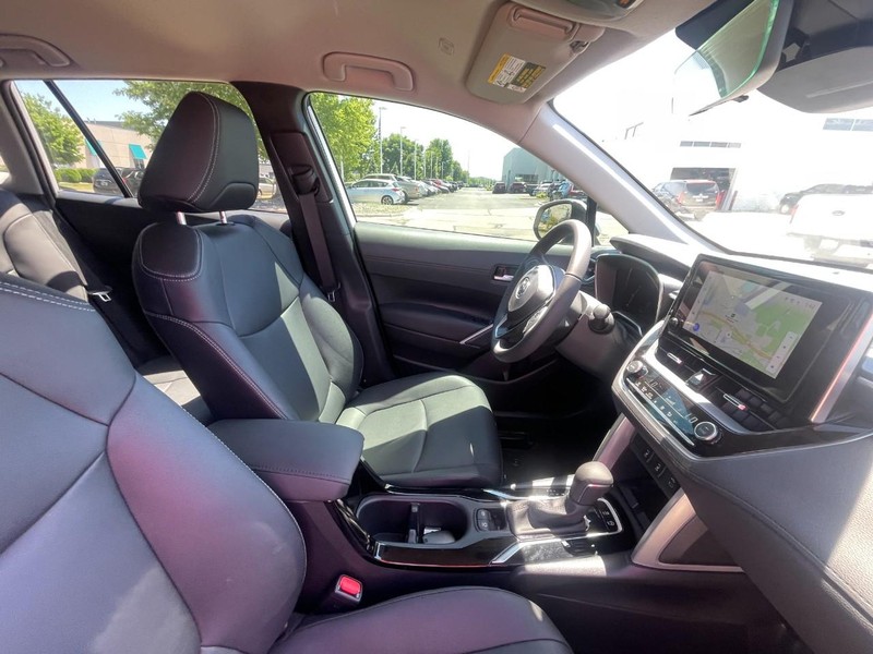 Toyota Corolla Cross Vehicle Image 05
