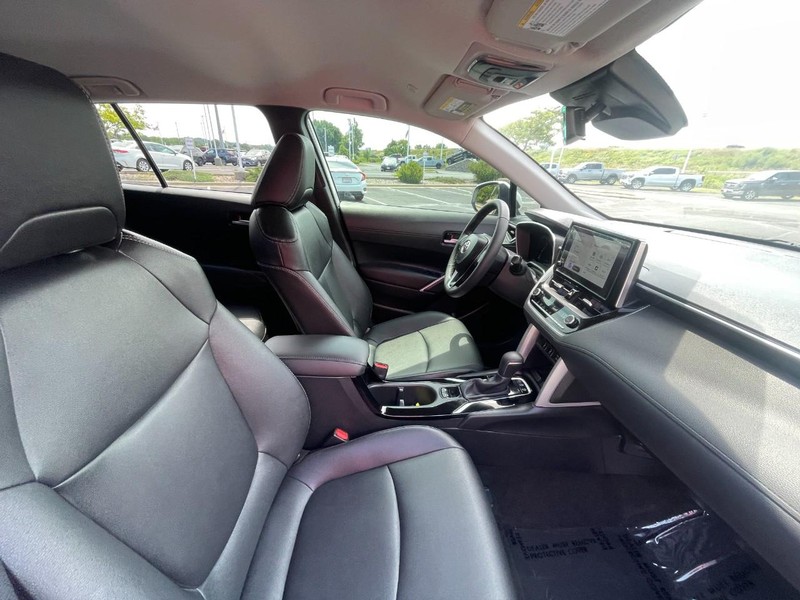 Toyota Corolla Cross Vehicle Image 11