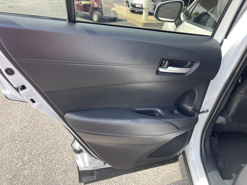 Toyota Corolla Cross Vehicle Image 18