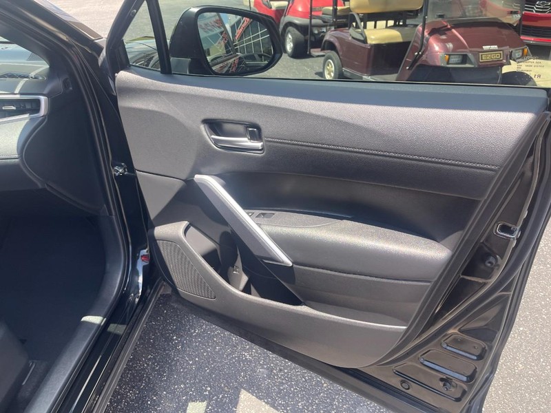 Toyota Corolla Cross Vehicle Image 12