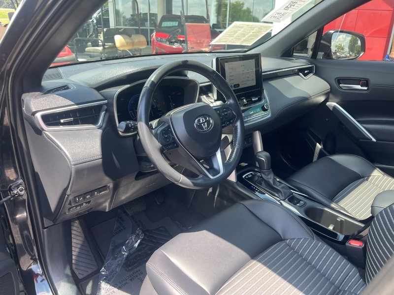 Toyota Corolla Cross Vehicle Image 18