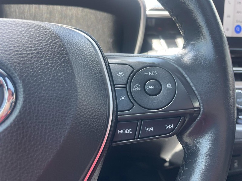 Toyota Corolla Cross Vehicle Image 24