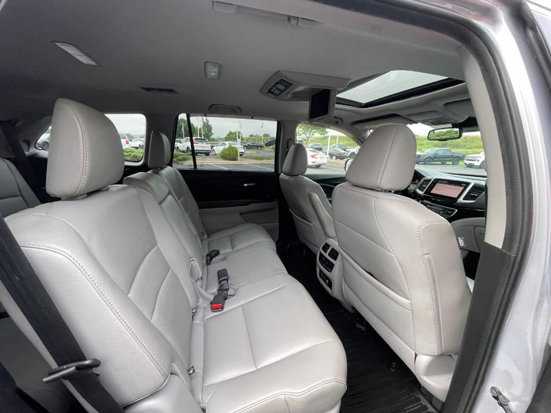 Honda Pilot Vehicle Image 15