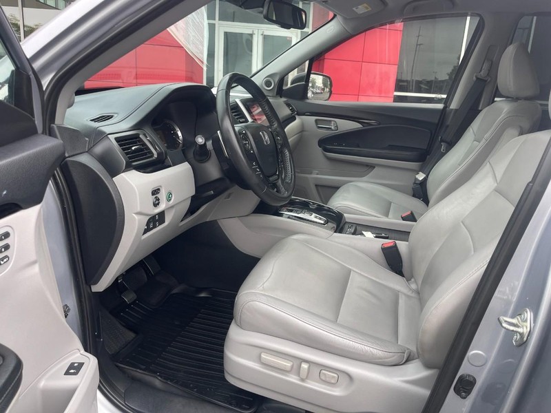 Honda Pilot Vehicle Image 23