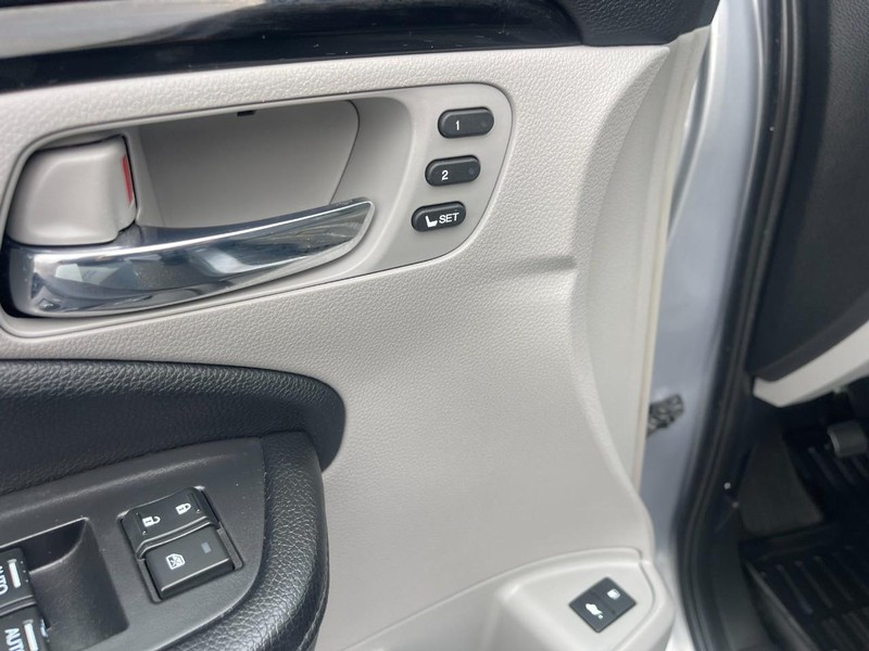 Honda Pilot Vehicle Image 25