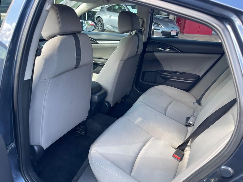 Honda Civic Sedan Vehicle Image 11
