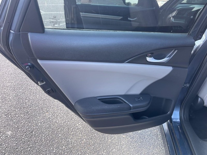 Honda Civic Sedan Vehicle Image 12