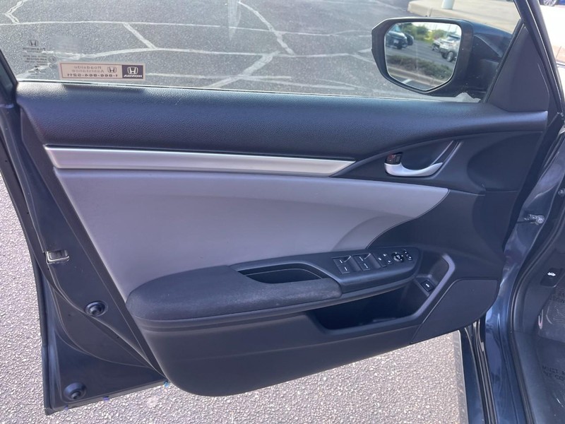 Honda Civic Sedan Vehicle Image 14