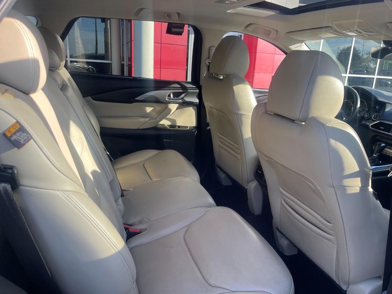 Mazda CX-9 Vehicle Image 08