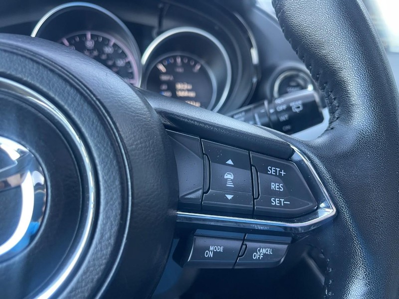 Mazda CX-9 Vehicle Image 17