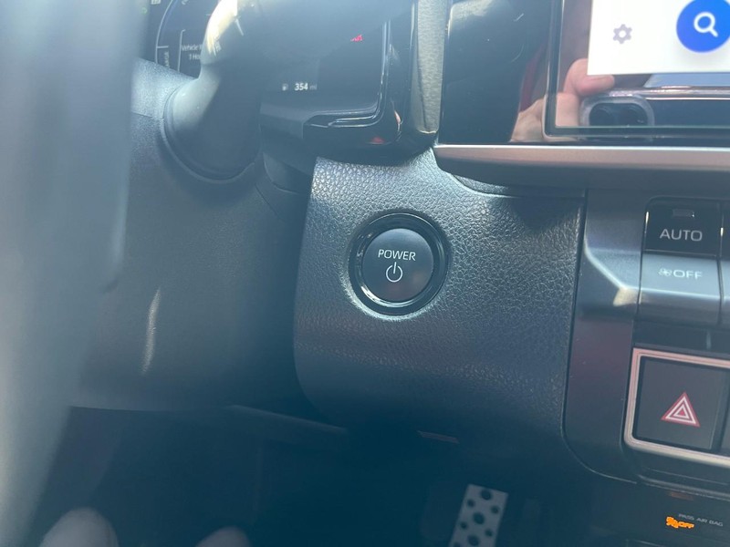 Toyota Camry Vehicle Image 27