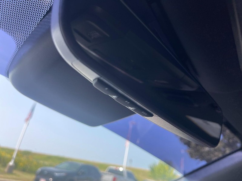 Toyota Camry Vehicle Image 31