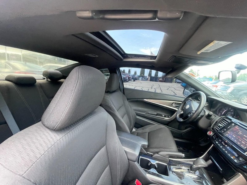 Honda Accord Coupe Vehicle Image 03