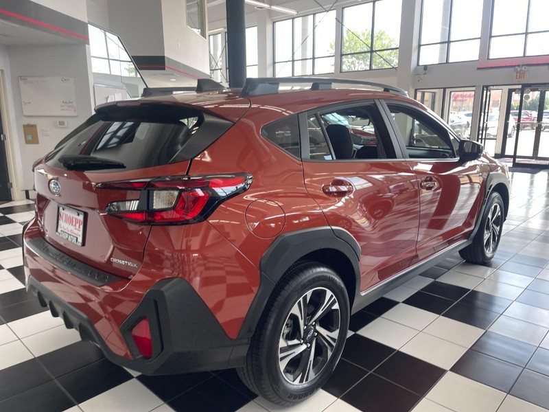 Subaru Crosstrek Vehicle Image 03