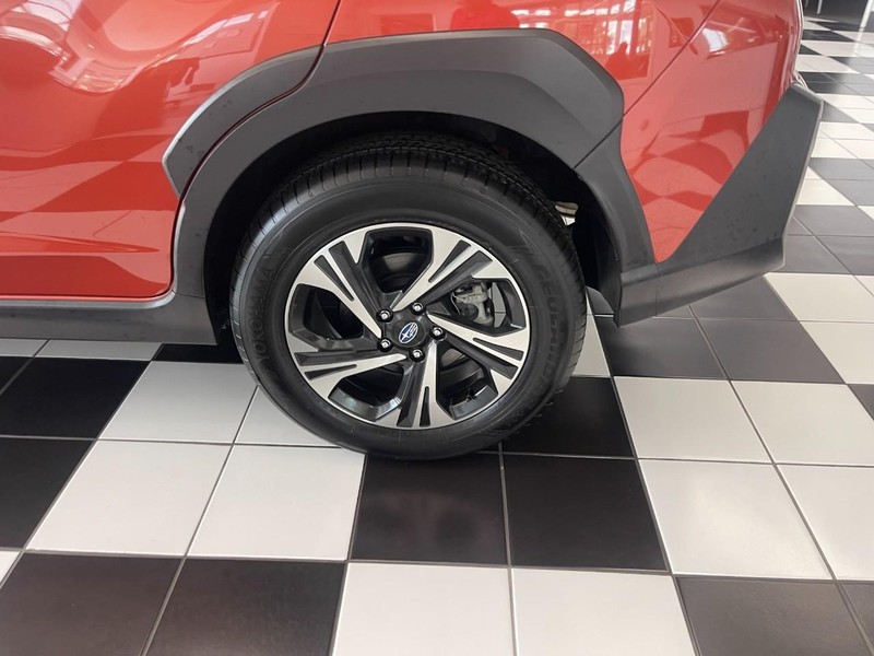 Subaru Crosstrek Vehicle Image 05