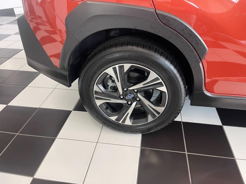 Subaru Crosstrek Vehicle Image 08