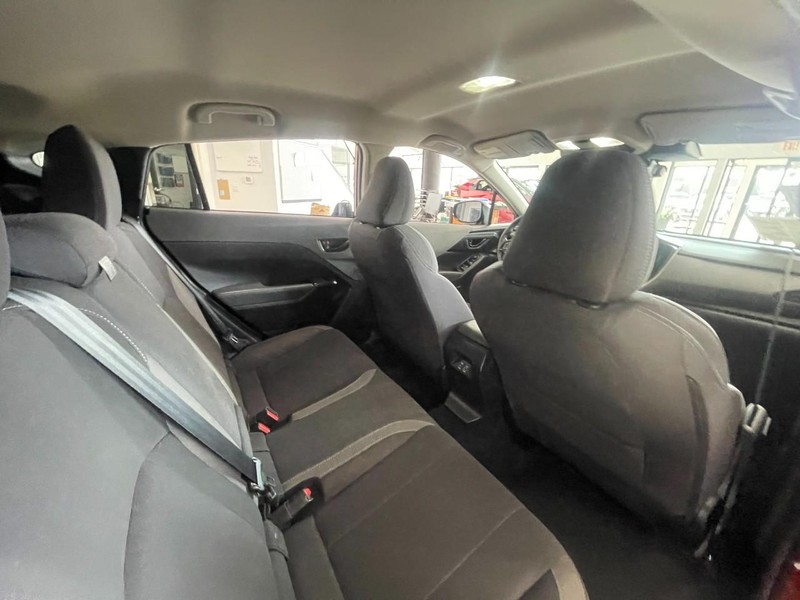 Subaru Crosstrek Vehicle Image 13