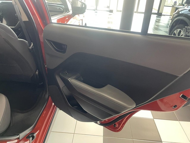Subaru Crosstrek Vehicle Image 14