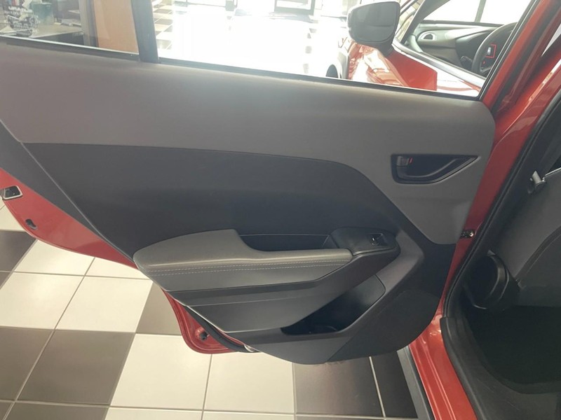 Subaru Crosstrek Vehicle Image 17