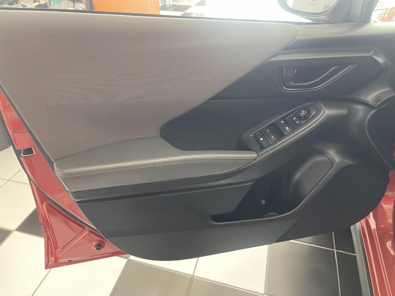 Subaru Crosstrek Vehicle Image 19