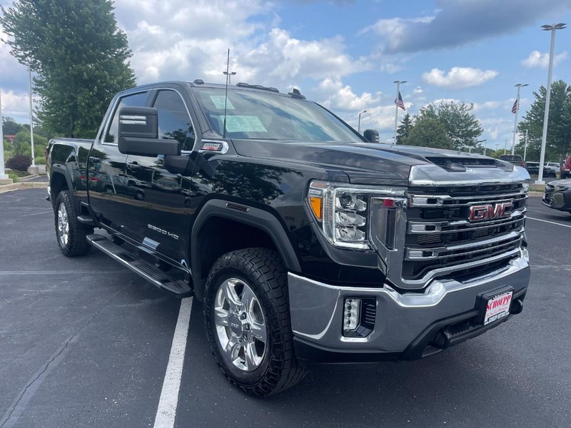 GMC Sierra 2500HD Vehicle Image 02