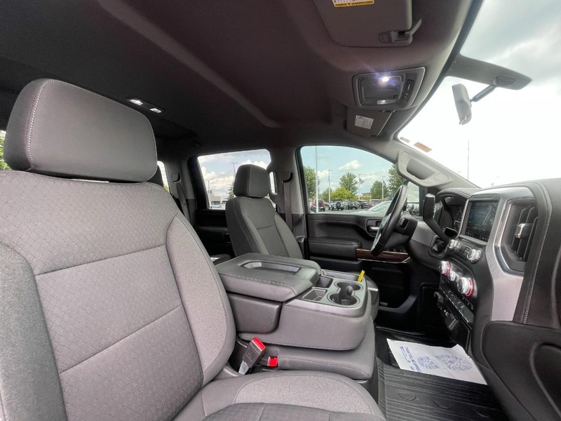 GMC Sierra 2500HD Vehicle Image 11