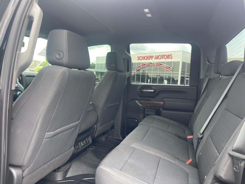 GMC Sierra 2500HD Vehicle Image 16